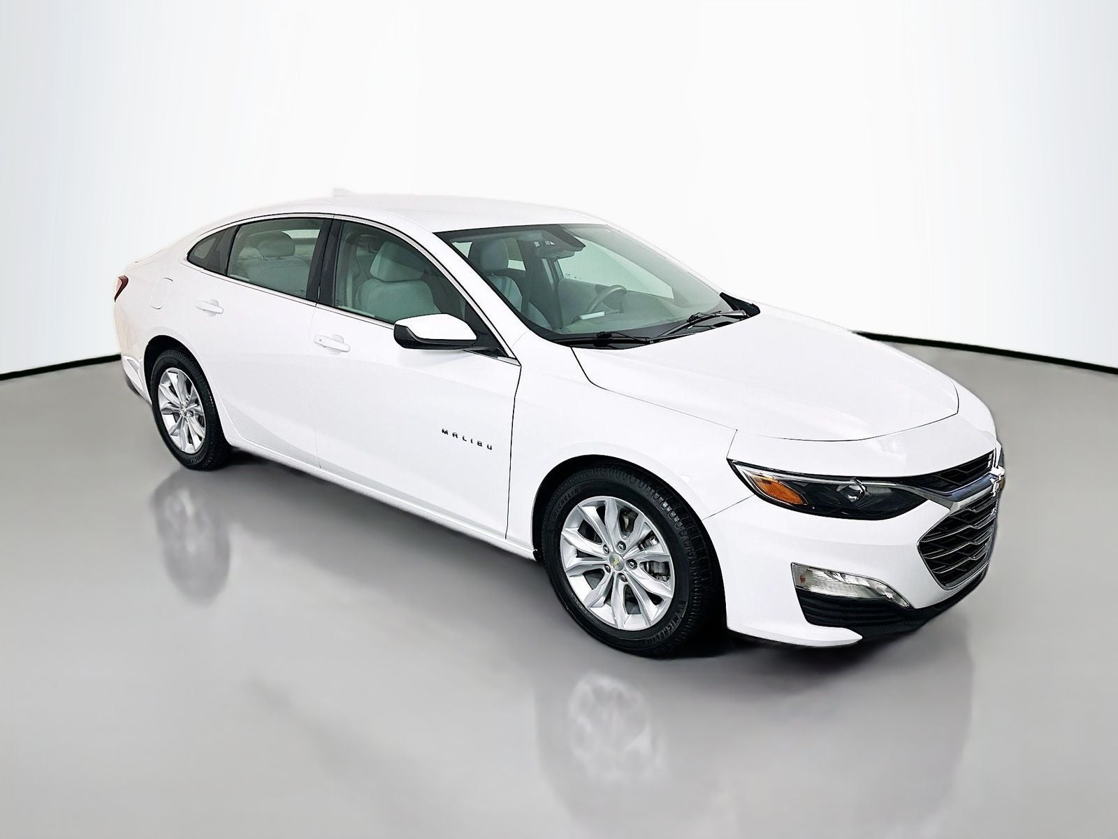 2021 Chevrolet Malibu FWD LT in Summit White — front three-quarter view