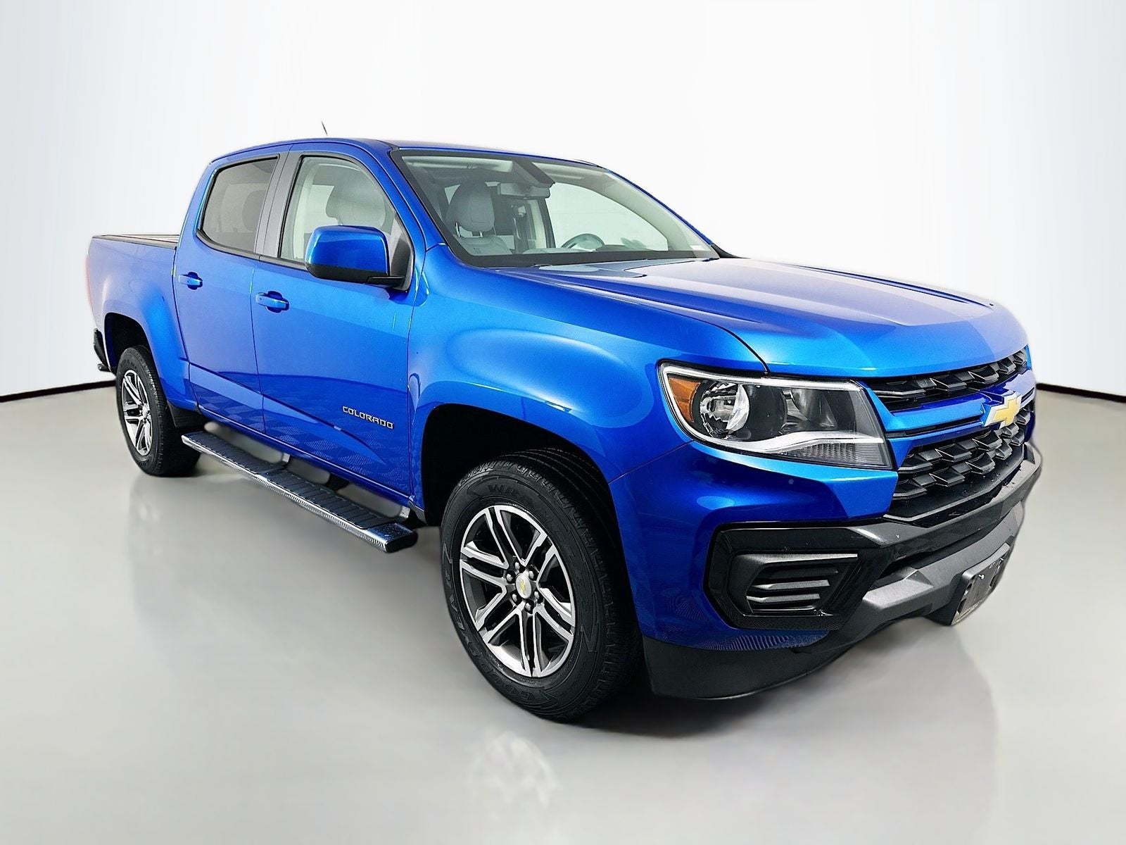 2021 Chevrolet Colorado 2WD Crew Cab Short Box WT in Bright Blue Metallic — front three-quarter view