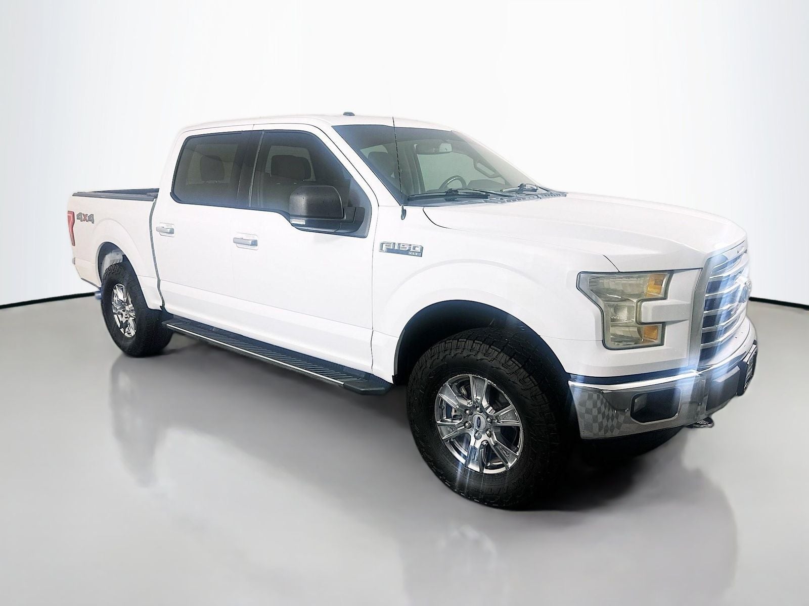 2016 Ford F-150 XLT in Oxford White — front three-quarter view