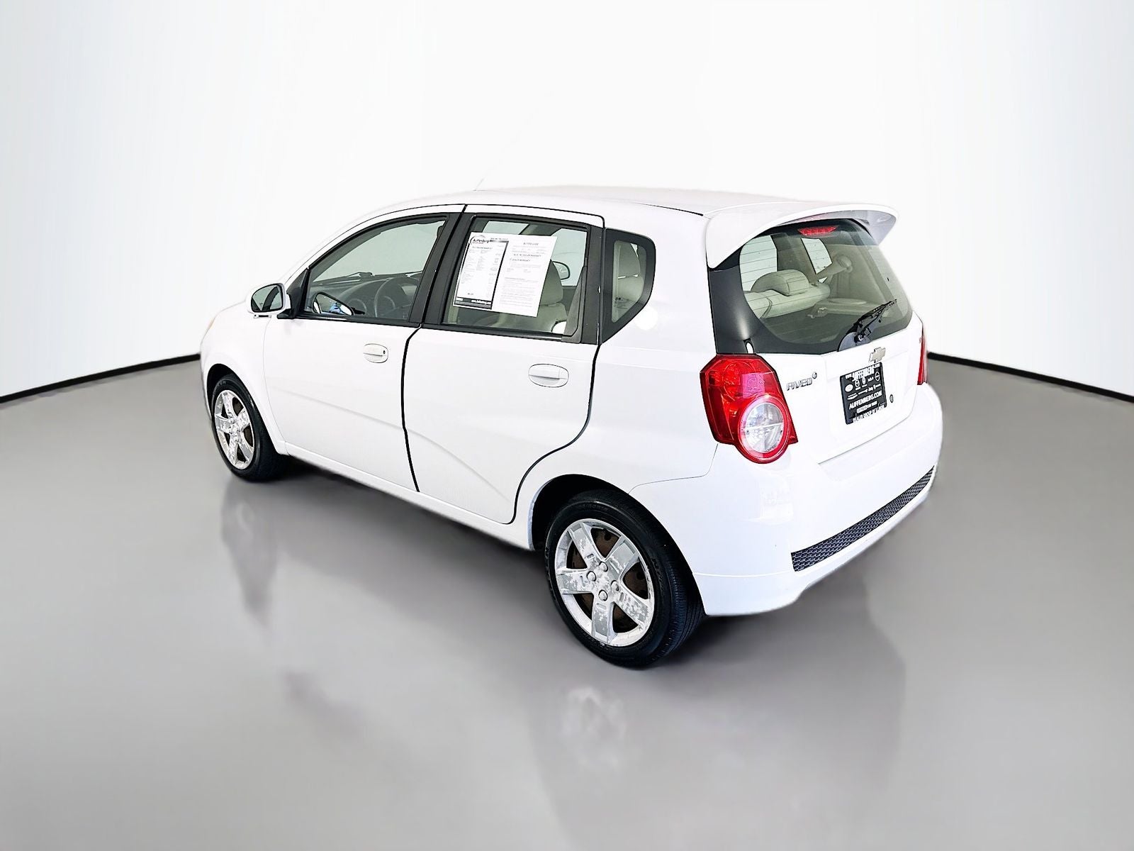 2011 Chevrolet Aveo5 — detail view