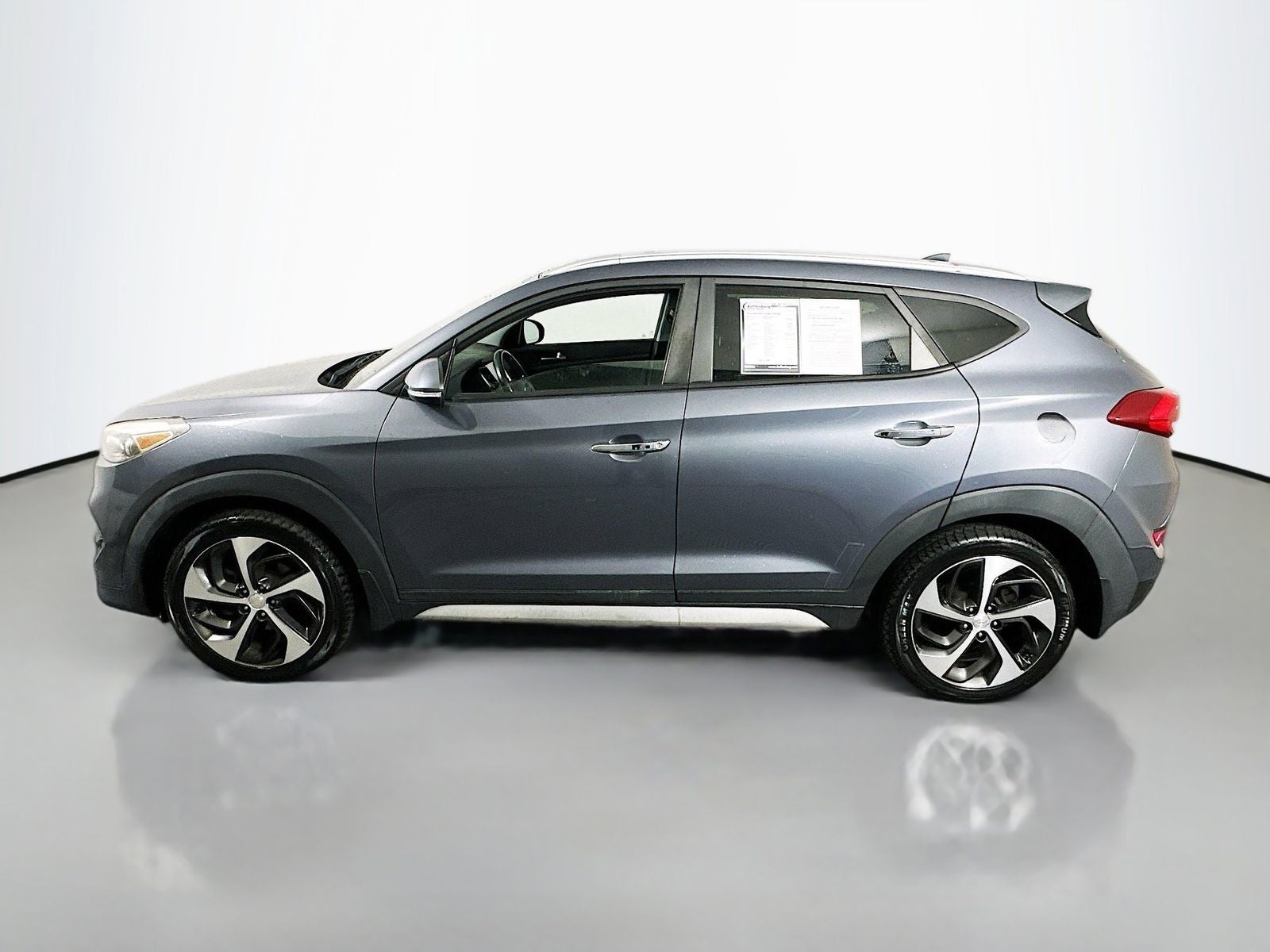 2018 Hyundai Tucson — interior view