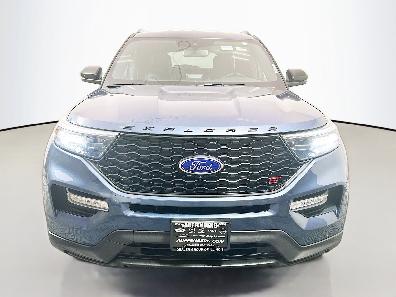 2020 Ford Explorer — side profile view