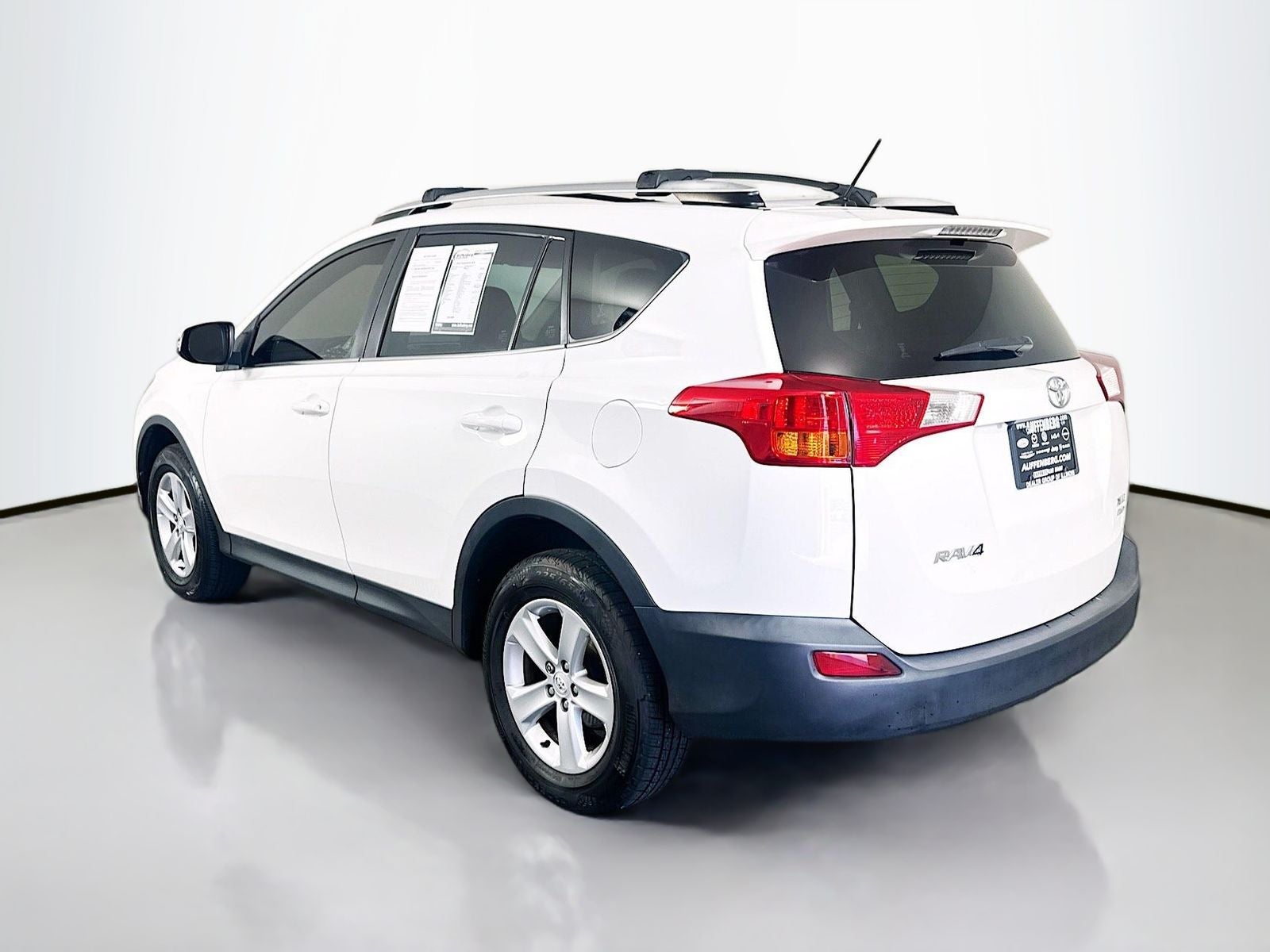 2014 Toyota RAV4 — detail view