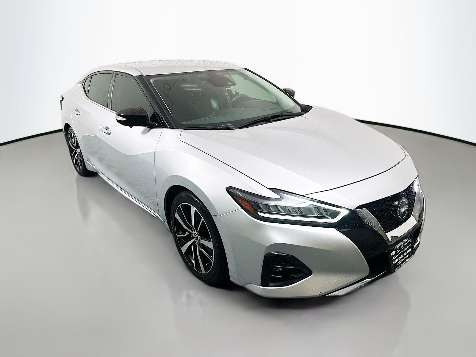 2022 Nissan Maxima SV in Brilliant Silver Metallic — front three-quarter view
